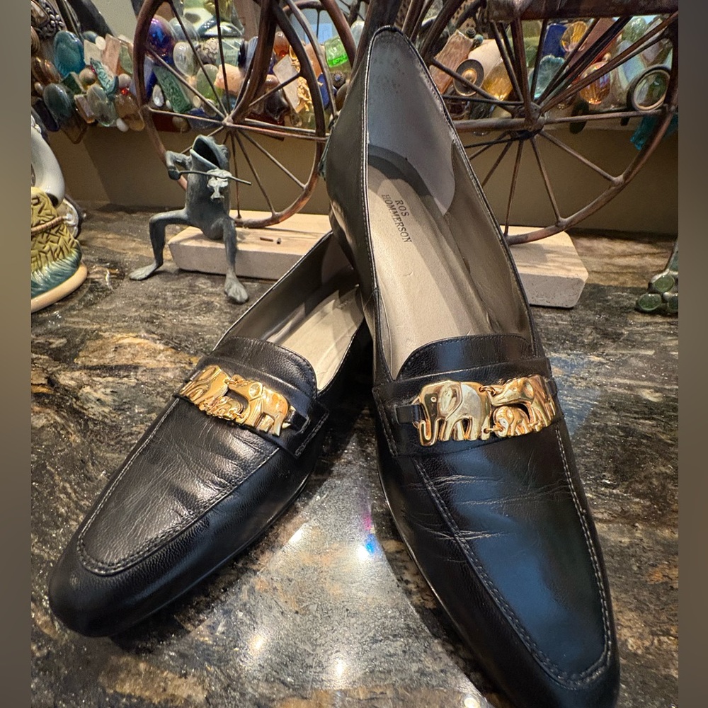 Ros Hommerson Leather Flats 1/2” Heel Stack Gold Elephants 🐘 Size 10-11 N